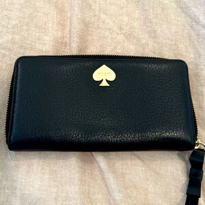 Kate Spade ♠️ Accordion Zip Wallet